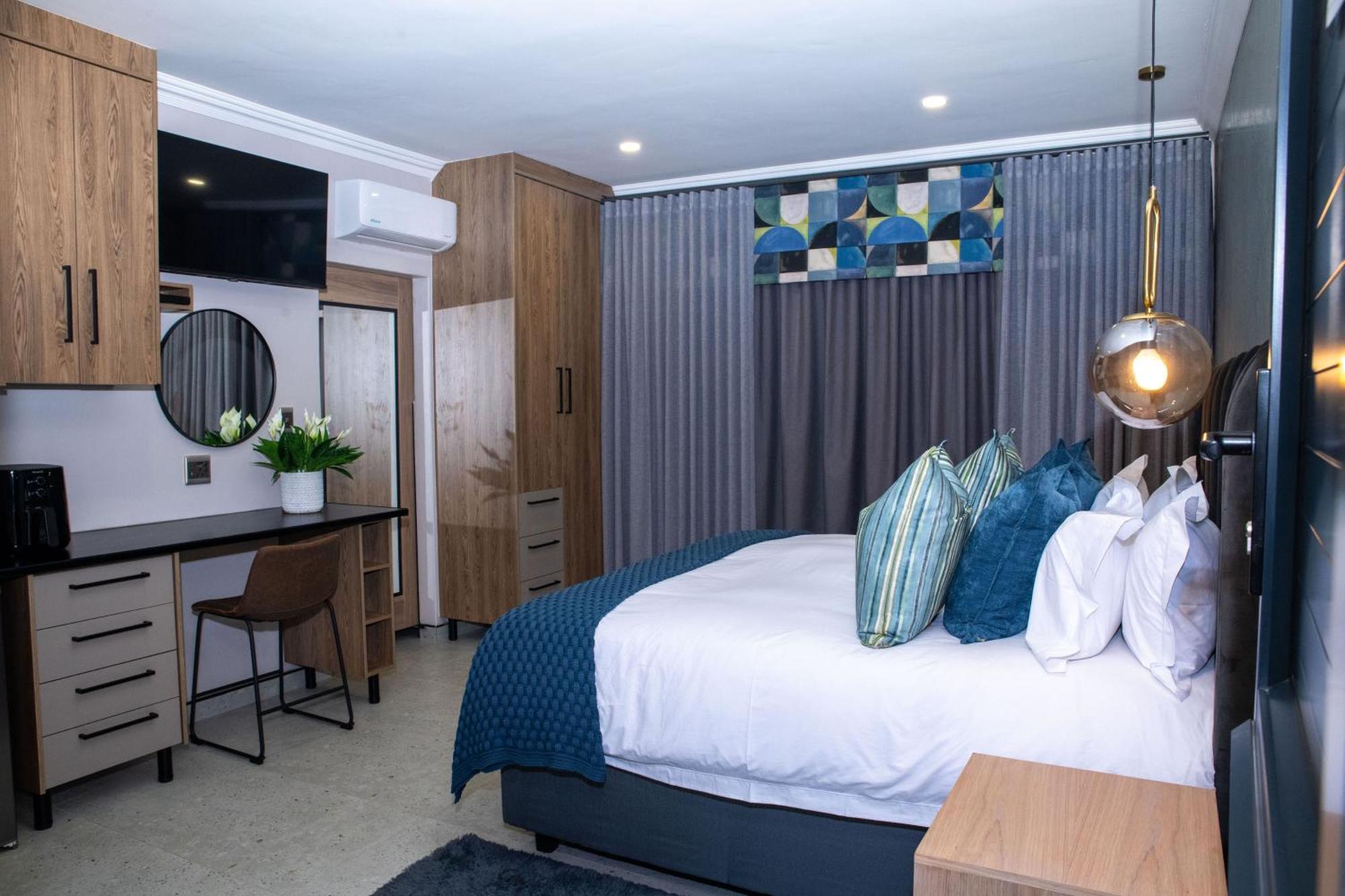 Iso'Bella Vita Guesthouse ファラボルワ エクステリア 写真